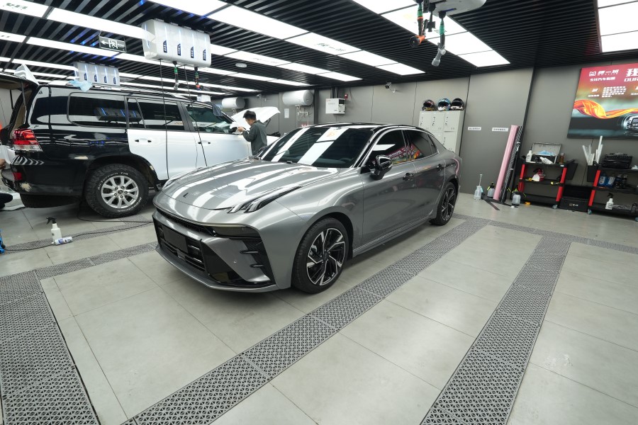 领克03改色液态金属银