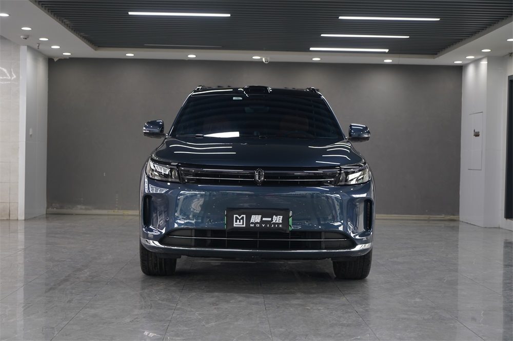 问界M7装贴隐形车衣