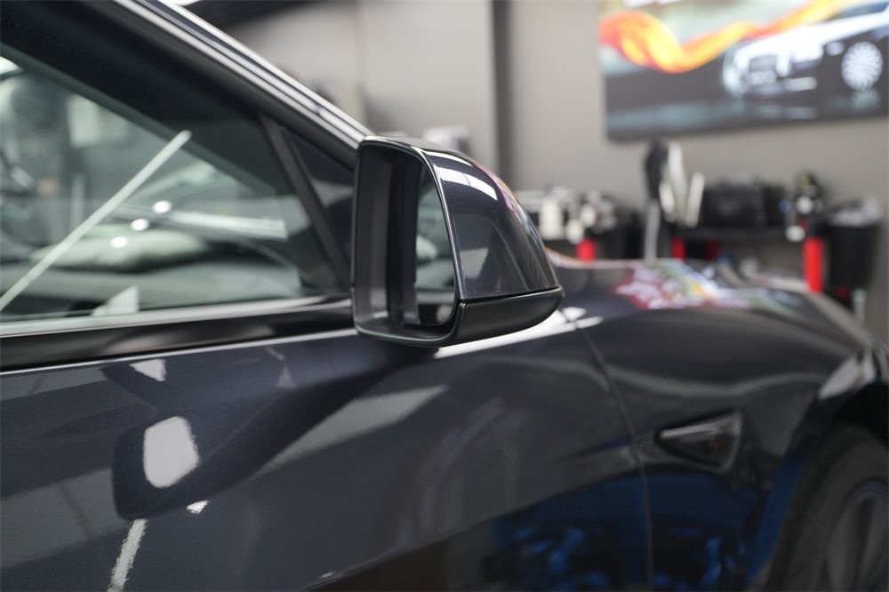 特斯拉Model3贴装隐形车衣