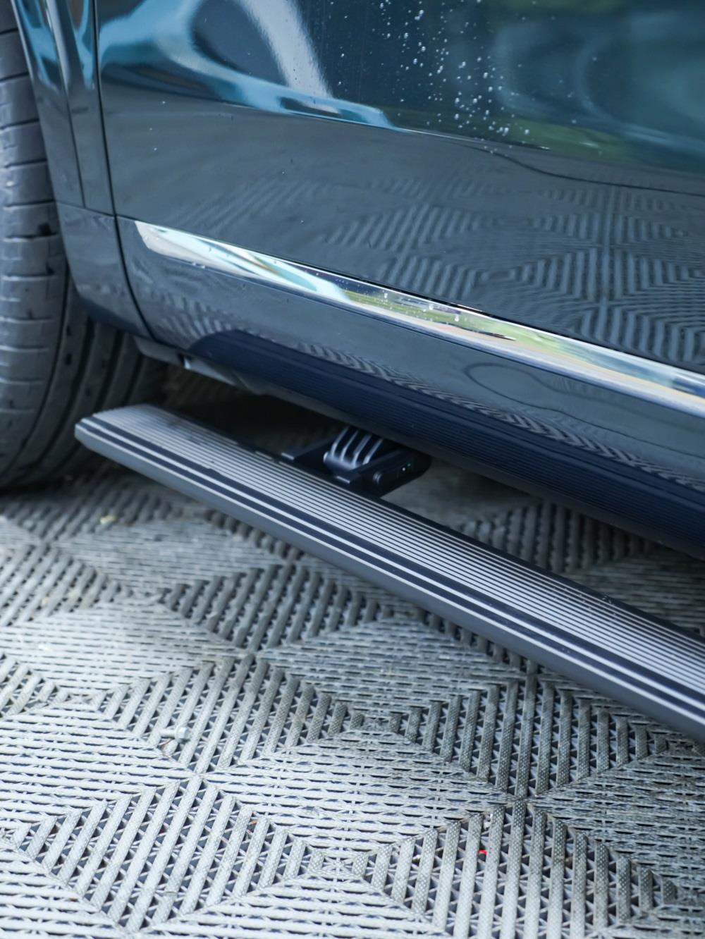 膜一姐甄改推荐：问界M9电动踏板改装方案