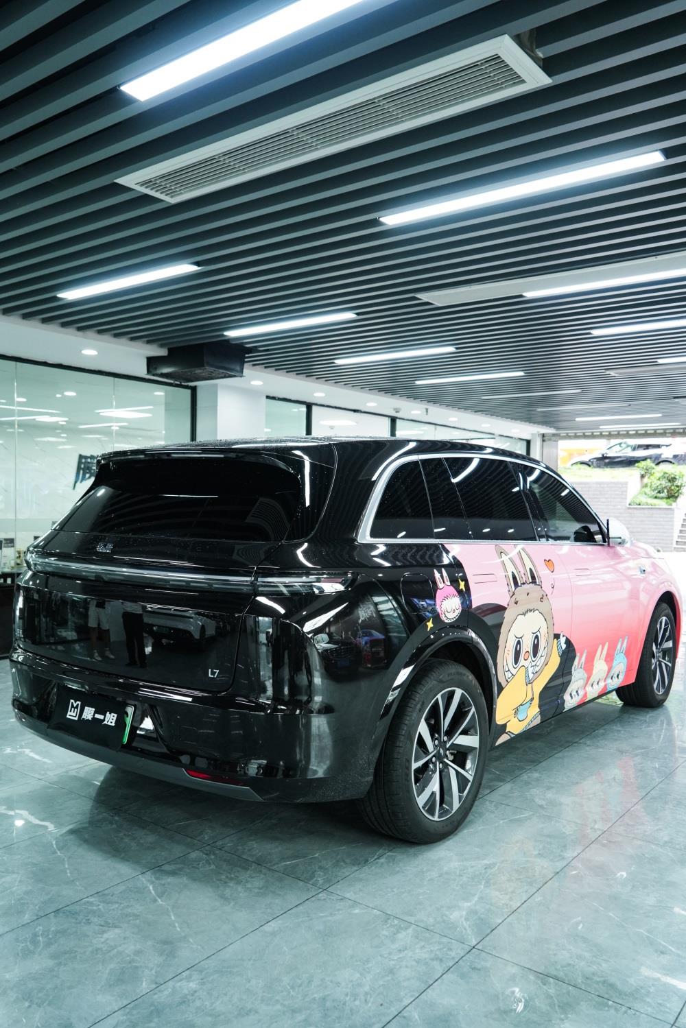理想L7装贴labubu定制改色膜，回头率直接拉满