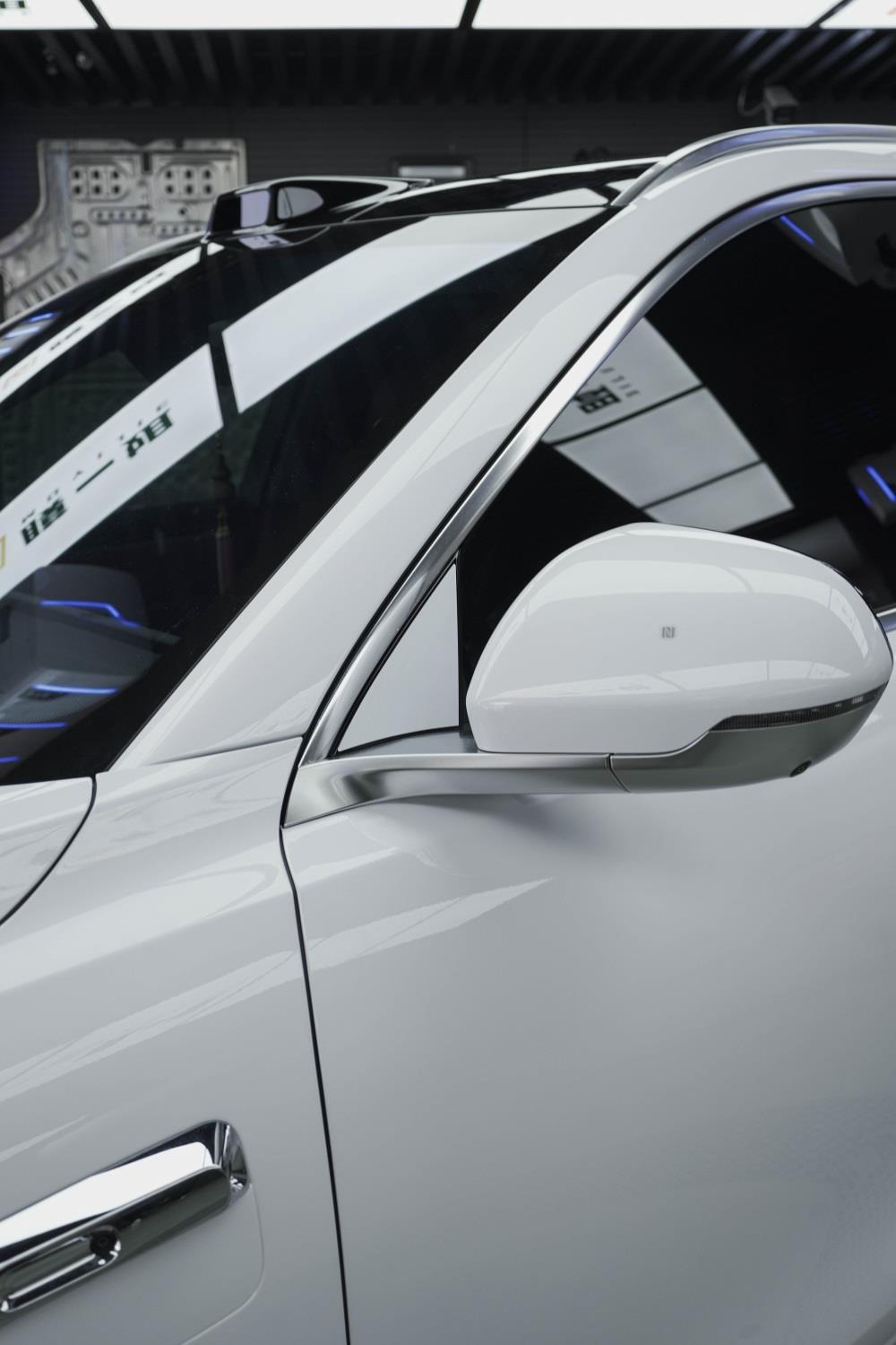 问界M8隐形车衣，问界SUV隐形车衣贴装