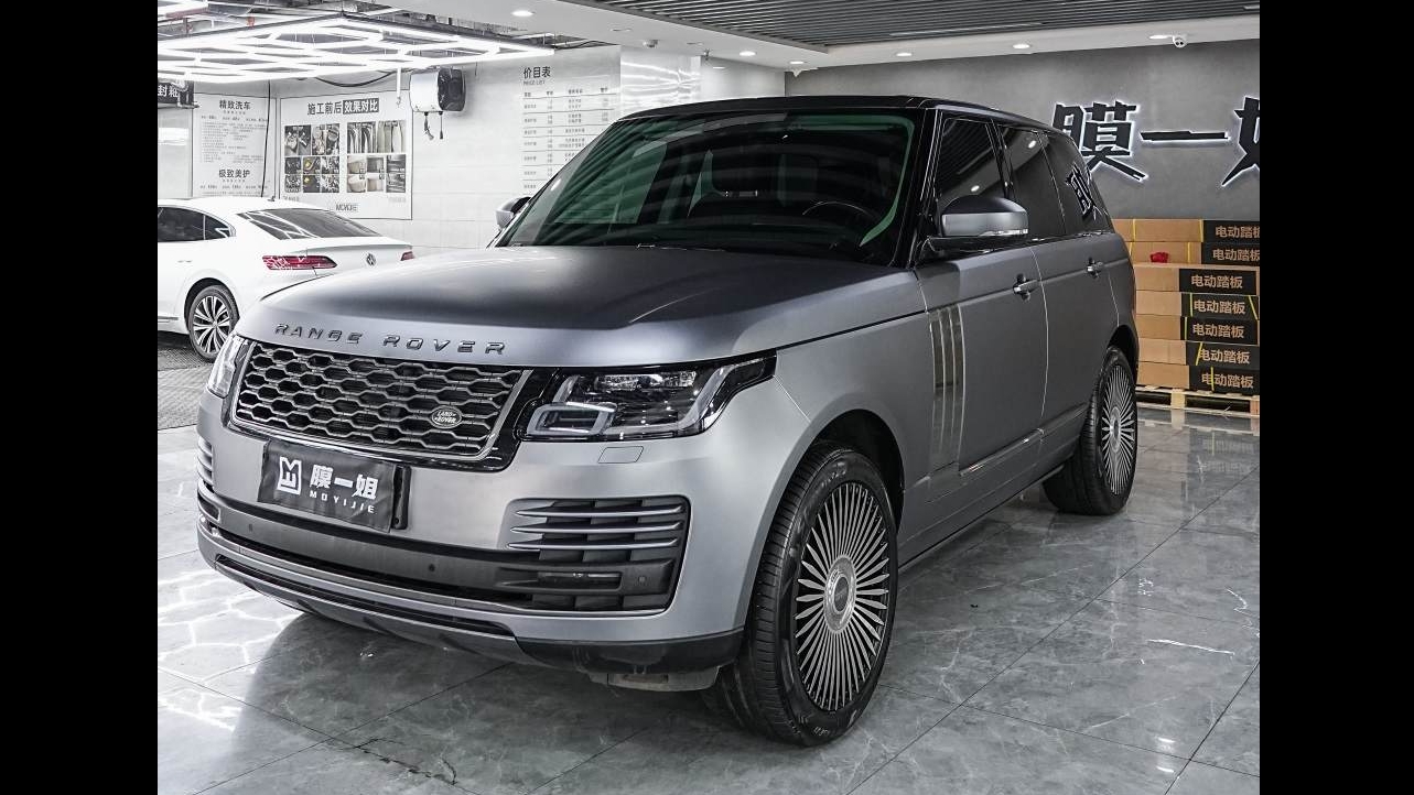 路虎加装AMG山灰TPU改色膜，路虎改色膜装贴效果