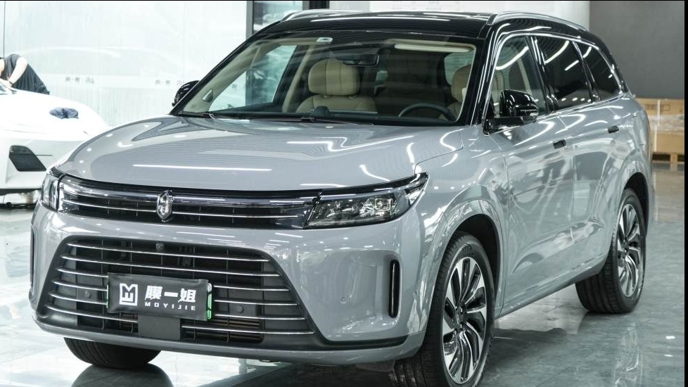 问界M7贴装纳多灰TPU车衣，问界汽车TPU改色膜改装案例分享